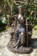 WU75268 SUPERBE  FIGURINE