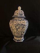 Potiche du Portugal, signée