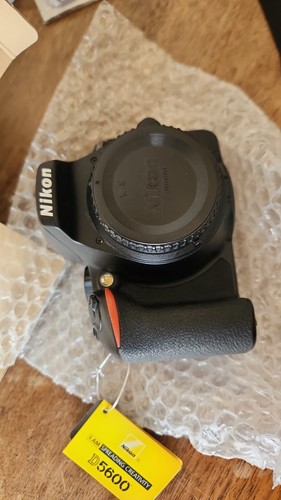 Nikon d5600 dslr - nikon,