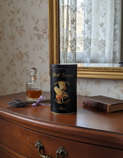 Boîte Métal Vintage Belle