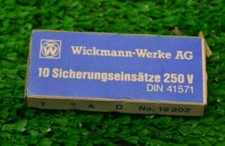 ANCIENNE BOITE DE 10 FUSIBLES T4 250 V 5X20 MM