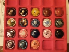 Lot de 18 capsules de champagne Cheurlin Belles Cotes, Support Non Fourni 