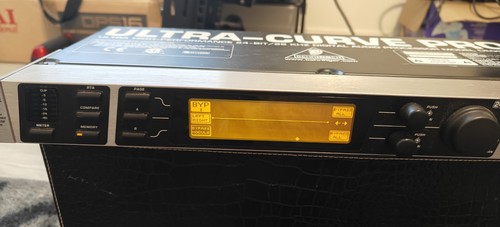 Behringer ultra curve pro - behringer,