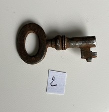 petite cle ancienne de coffret, boite,  cadenas, malle...  n° 2