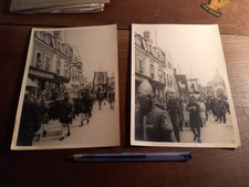 Lot de 2 photos anciennes d'une fête médiévale à Provins au début des années 50
