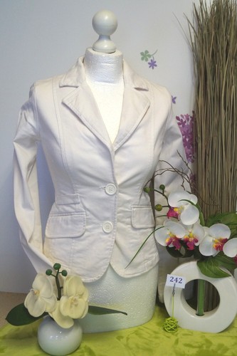 Vêtement occasion femme - ,