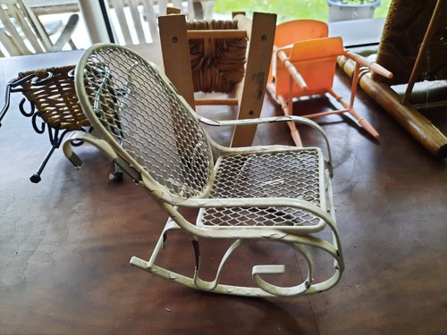 Gros lot mobilier poupée - de,