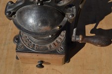 Moulin a café Peugeot Frères N° 0 Modèle de comptoir