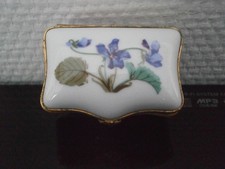 Boite pilulier  porcelaine  Limoges HAVILAND