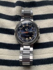 RARE ANCIENNE MONTRE HOMME TISSOT T12 ÉLECTRONIC CADRAN BLEU DATE SWISS MADE