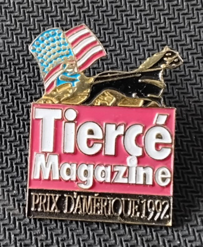 Pin course chevaux - pin’s,