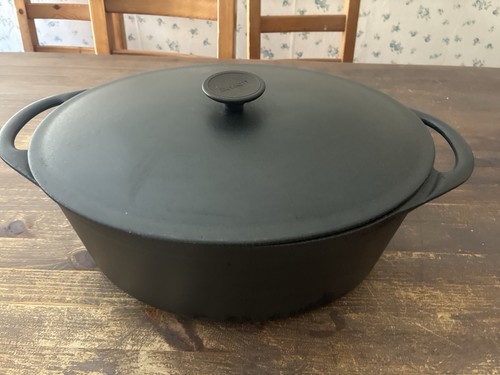 Cocotte ovale ancienne - ,