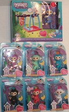  WOWWEE FINGERLINGS LOT of 7