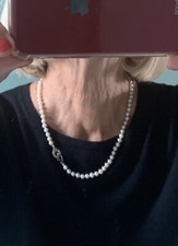 collier de perles blanches