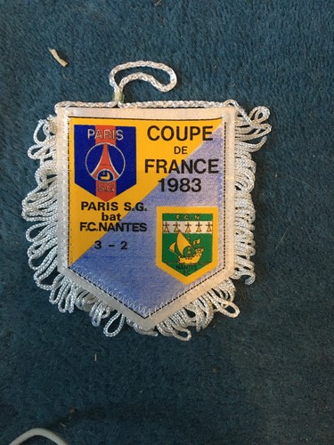 Ancien fanion foot coupe - fanion,