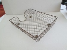 Rare corbeille à courrier années 40 en métal tréssé