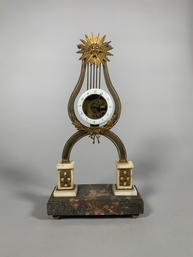 Pendule squelette époque