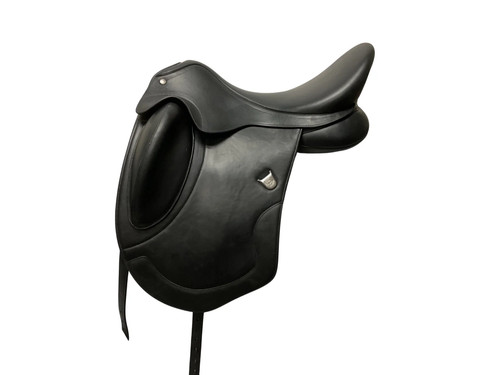 Bates artiste dressage saddle - artiste,