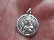 Ancienne mini médaille religieuse vierge à l enfant jésus  14 mm 1,15 grammes