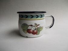Tasse Villeroy et Boch en Tôle Émaillé Décor Cerises