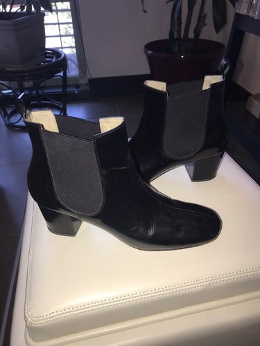 Store boots - no, 6