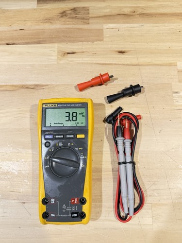 Fluke 179 multimeter - 179, leads