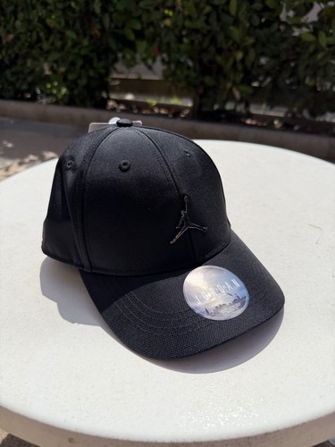 Casquette air jordan - 🖤,