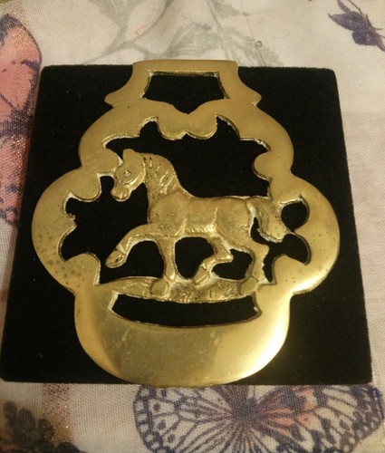 Lovely vintage walking horse - lovely,