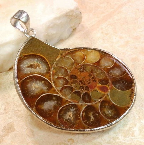 Magnifique imposant pendentif - magnifique,