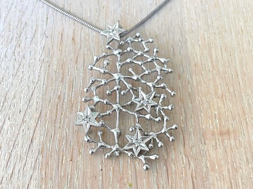 Collier pendentif étoile - , en