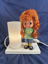 Lampe de chevet poupée