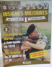 FASCICULE INSIGNES MILITAIRES