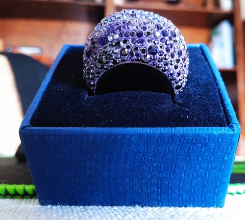 Très belle bague - , swarovski