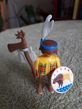 PLAYMOBIL Vintage 1974 !  Indien avec hache, bouclier au bison, bandeau à plume