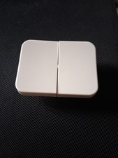 Double Doigt Enjoliveur de Poussoir ou Interrupteur Blanc Diplomat Legrand 