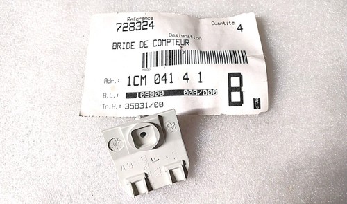 Bride fixation pour - de,