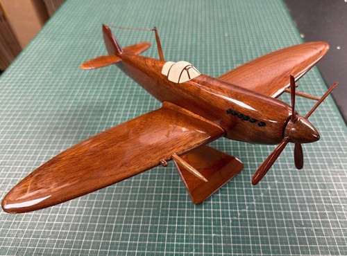 Spitfire avion maquette - avion, bois