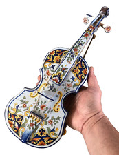 Ancien violon pièce de forme Faïence Desvres Boulogne géo martel ?