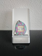 Tamagotchi Original P1/P2 Light Blue w/Pink – Bandai Vintage 1996 Japanese