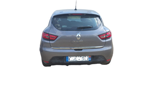 Malle hayon arriere renault - malle/hayon,