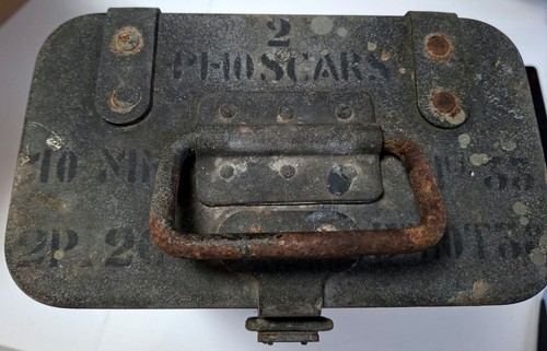 Caisse munitions signalisation