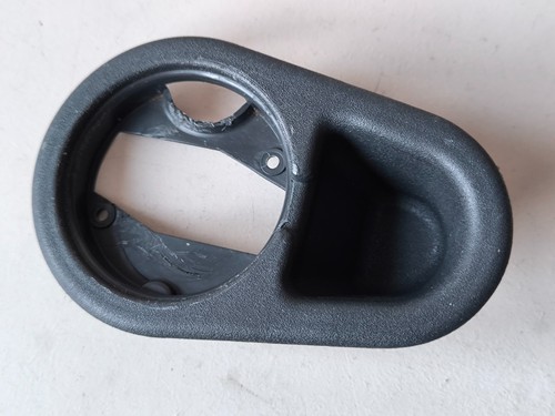 Garniture plastique noir - plastique,