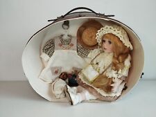 Coffret valise poupée