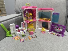 PINYPON SHOPPING MALL Center