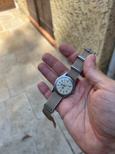Montre ancienne vintage quartz