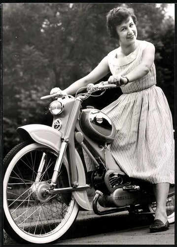 Photographie moto miele 98cc - photographie,
