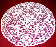 NAPPERON  FILET BRODE MAIN ROND DE 40 BLANC**