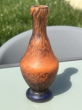 Ancien petit vase en pate de