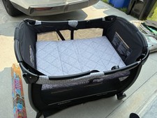 Graco Pack 'n Play On The Go