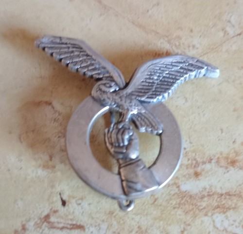 Insigne 901 base - insigne,